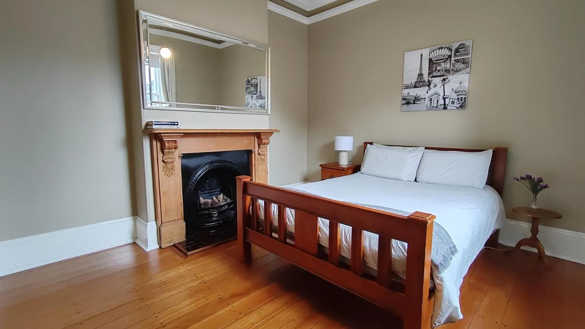 Campbell St Cottage, Hobart Cbd 0*,